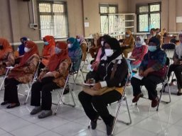 Identifikasi &amp; Pendidikan